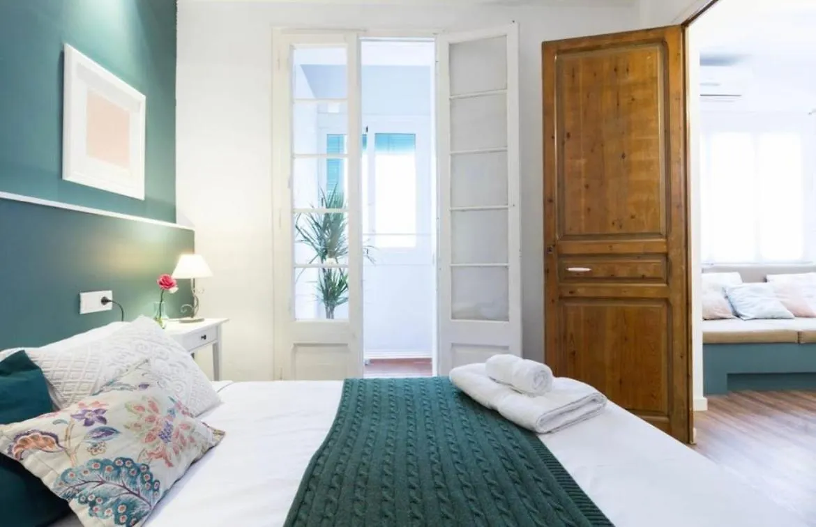 Lepanto Apartments 150M From Sagrada Familia Barcelona 0*,