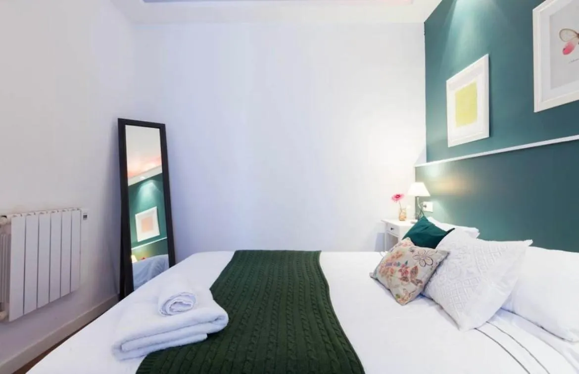 Lepanto Apartments 150M From Sagrada Familia Barcelona 0*,